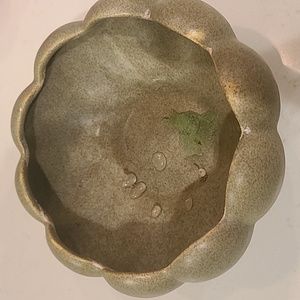 Khaki Green USA pottery